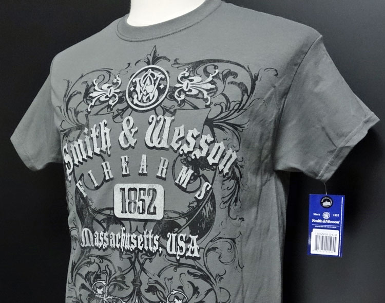 Smith＆Wesson(スミス＆ウェッソン)のオフィシャル・ライセンスＴシャツ