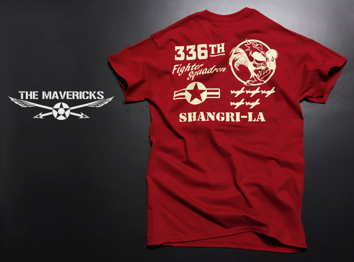 第8空軍エアフォース・「シャングリラ」モデル「THE MAVERICKS」Tシャツ・レッド